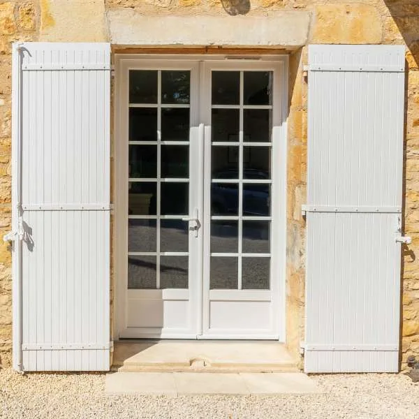 Porte-fenêtre PVC - La Boutique du Menuisier Sisteron